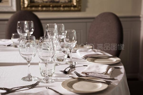 晚餐服務(wù)的餐桌 提升餐飲服務(wù)體驗的關(guān)鍵